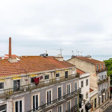 Apartment Portas Do Ceu Lisbon