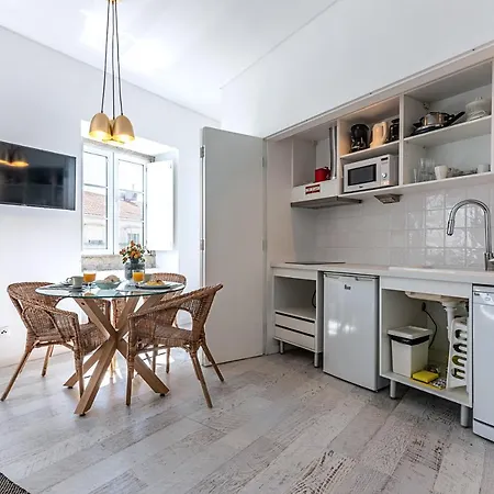 Апартаменты Portas Do Ceu *